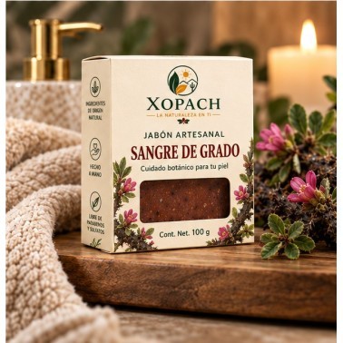 Jabón artesanal Sangre de Grado XOPACH 100 g — imagen ambientada